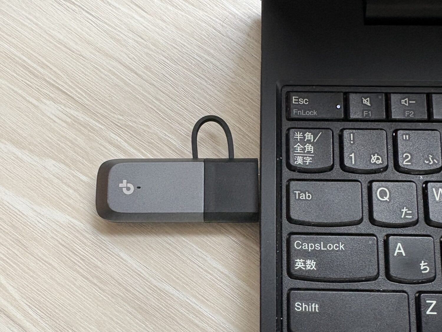 Archer TBE230UをノートPCに挿したときの出っ張り
