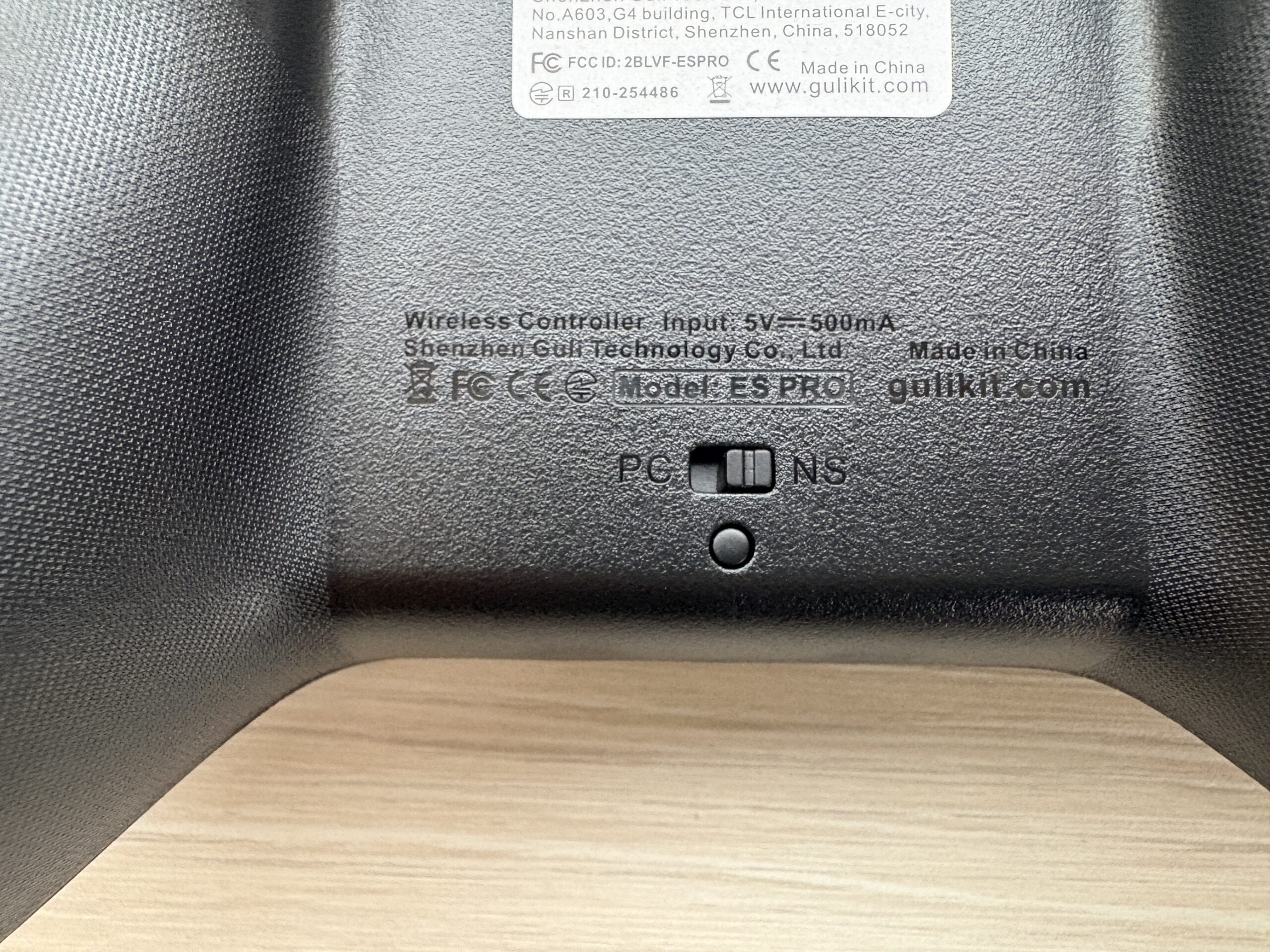 GuliKit ES ProのPCとSwitchモード切替スイッチ
