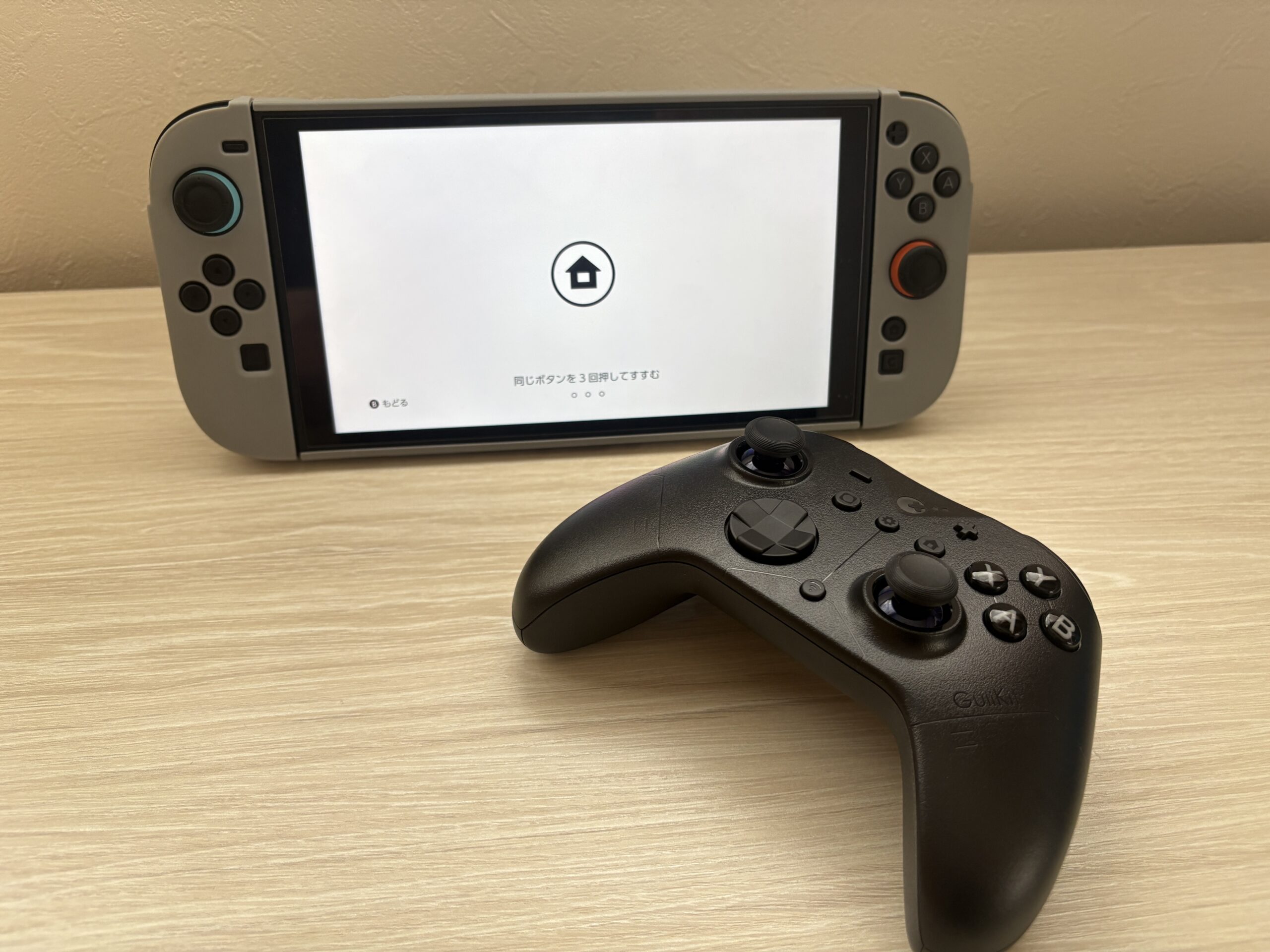 GuliKit ES ProをSwitch 2に接続している様子