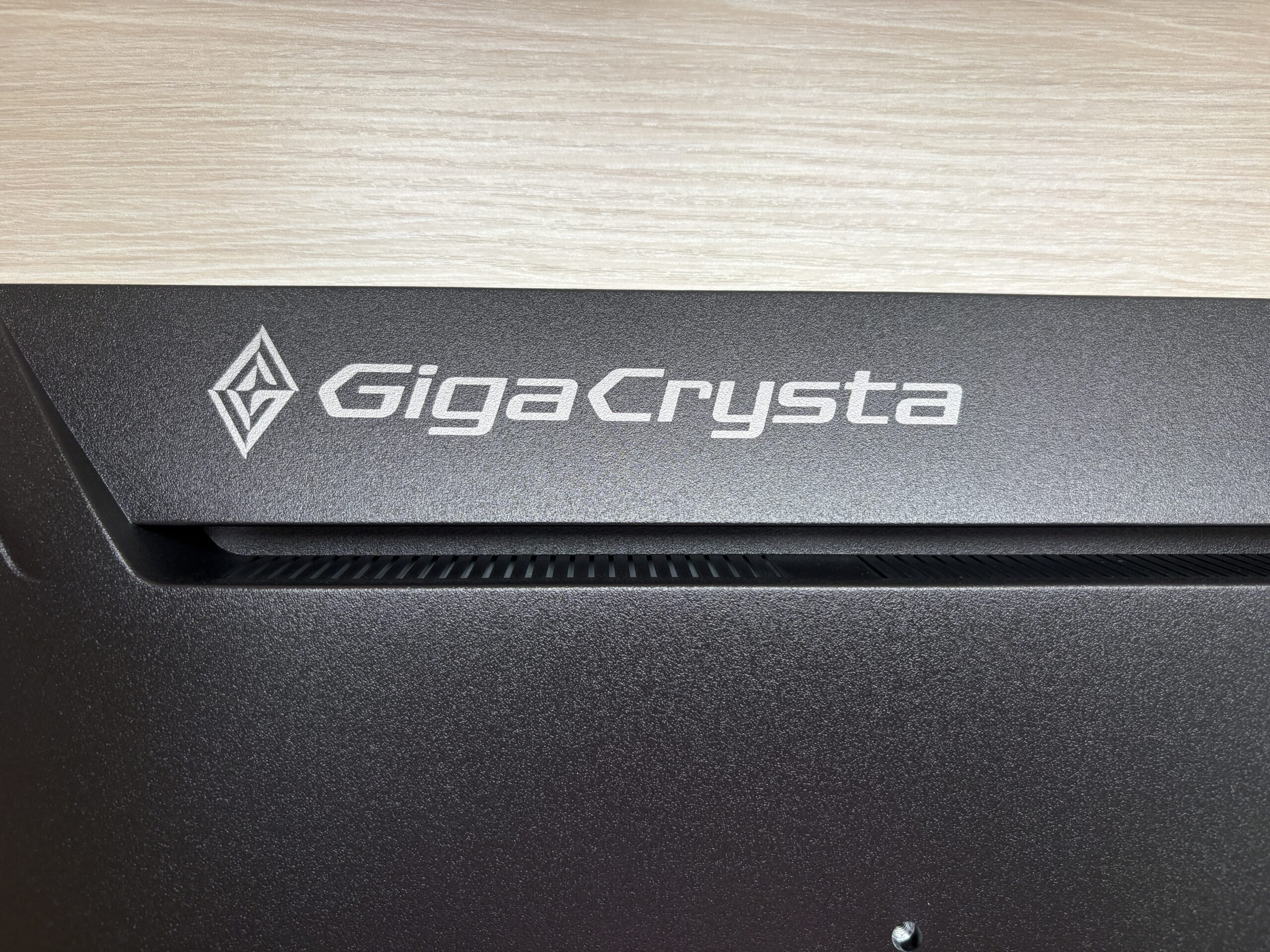 KH-GD243UDBのGigaCrystaロゴ