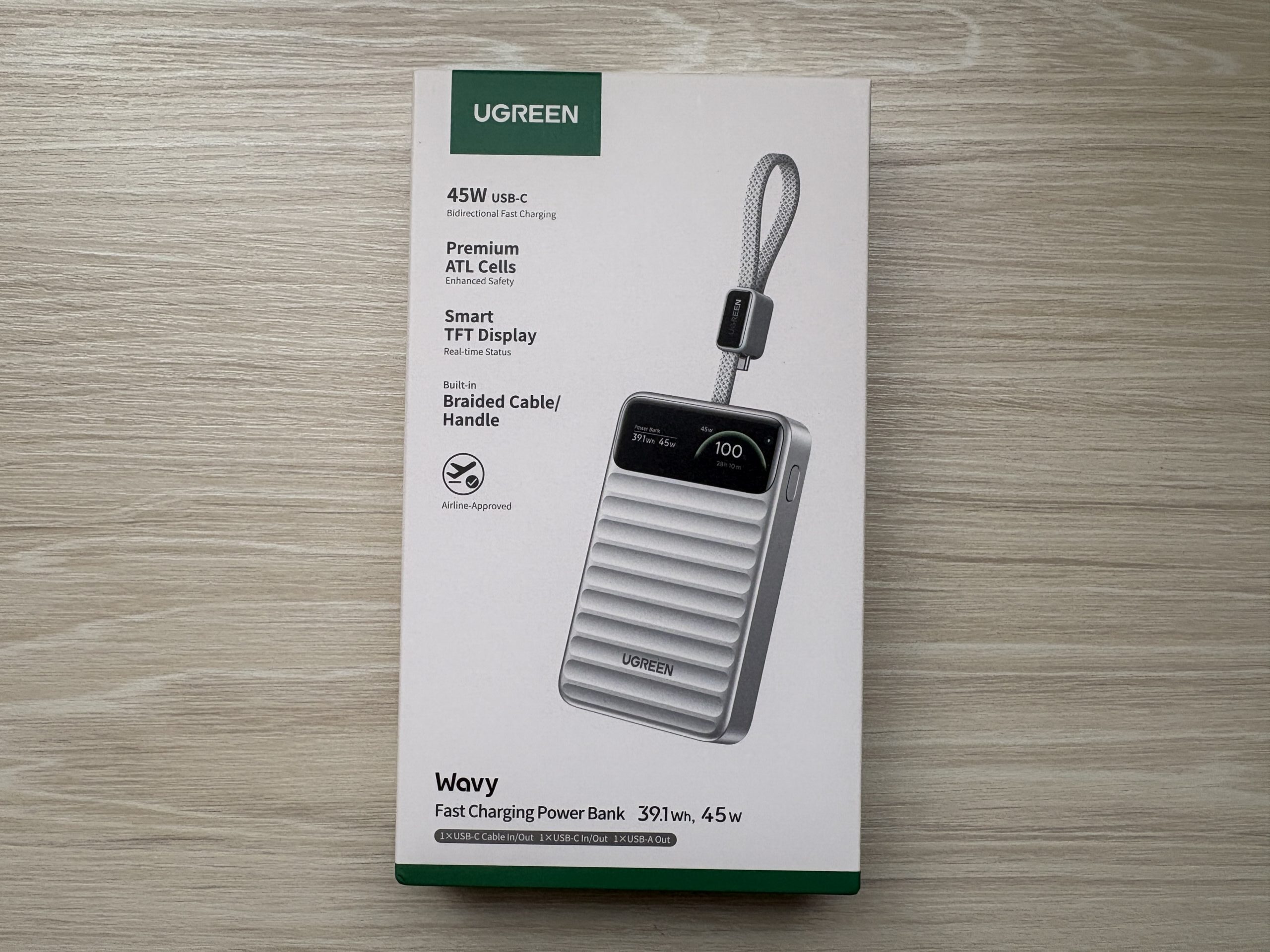 UGREEN Nexode Wavy 10000mAh 45W シルバーモデルのパッケージ正面