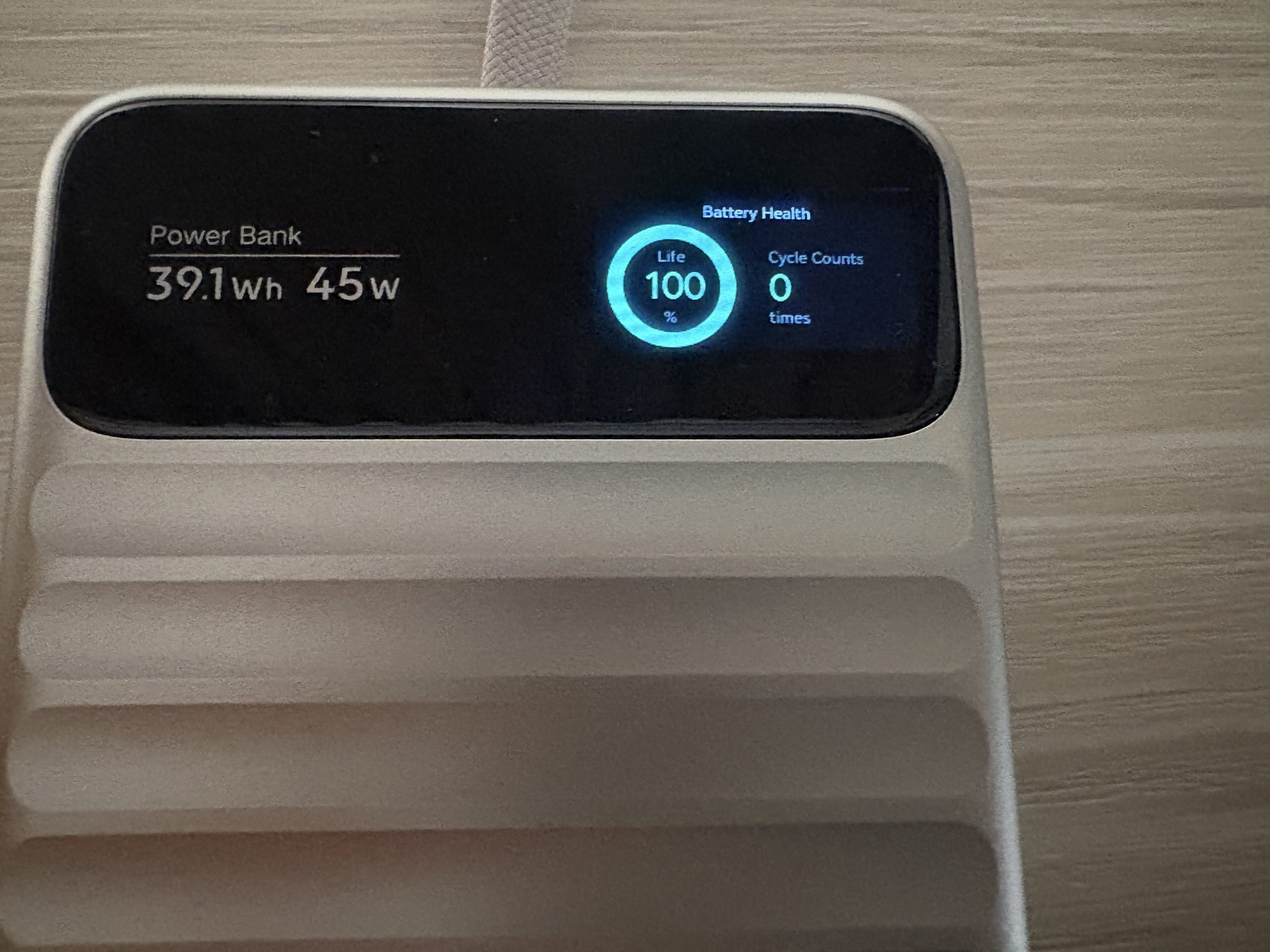 UGREEN Nexode Wavyのバッテリー健康状態100%表示