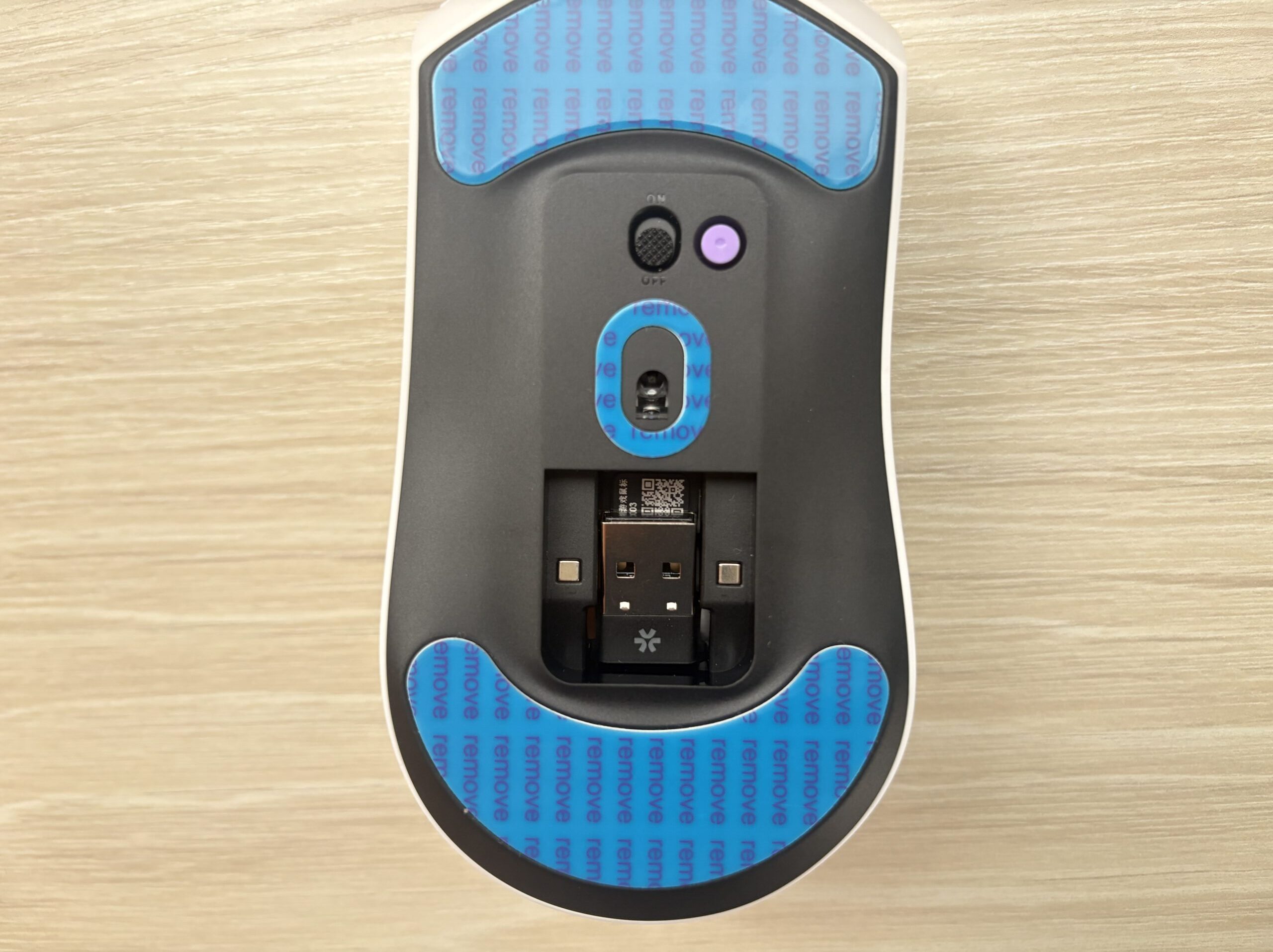 RAPOO VT7のUSBレシーバーを収納した状態